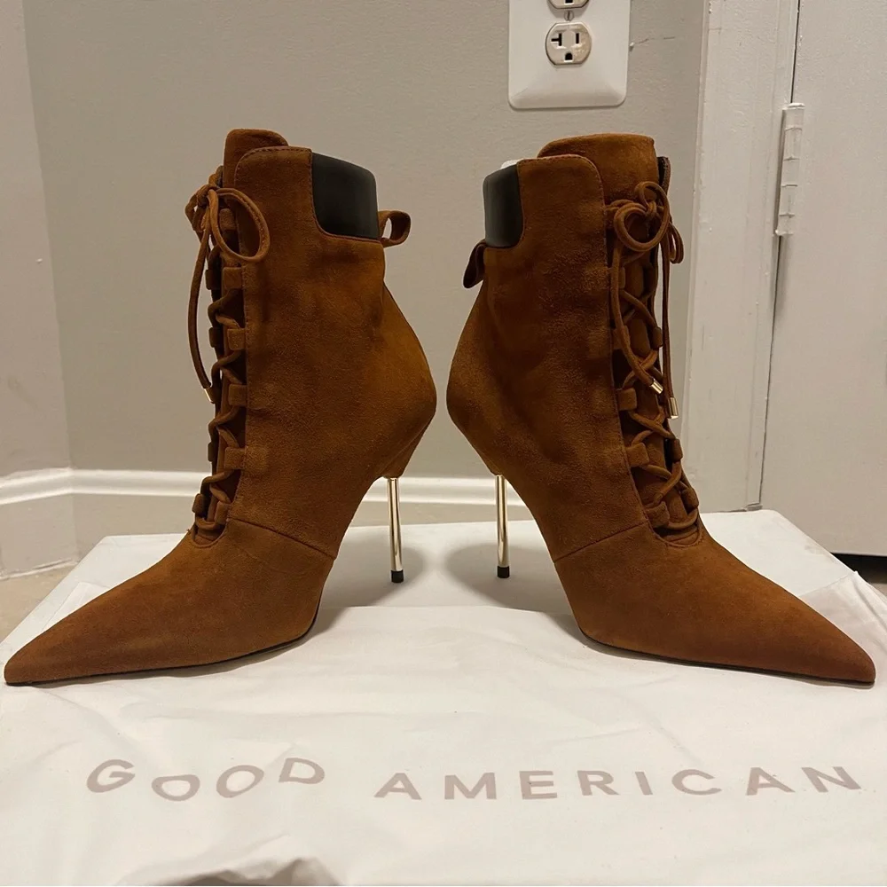 Good American Scandal Brown Suede Lace Up Gold Heel Point Toe Booties
